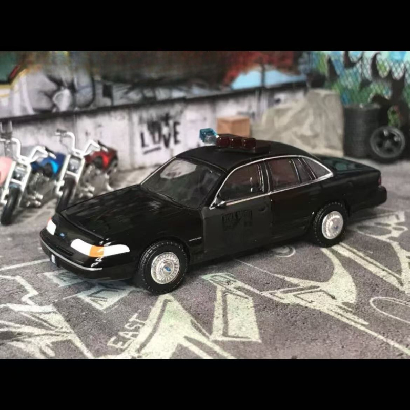 greenlight 1:64 1992 Ford Crow - Kids Toys Victoria のレビューと価格