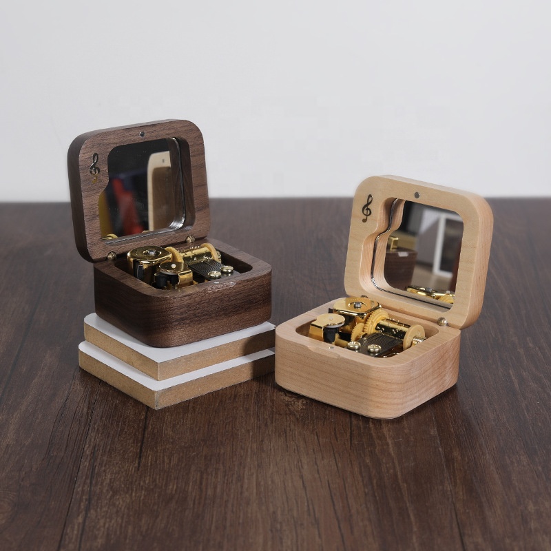 Natural Wooden Music Box Gold- - Kids Toys Logo のレビューと価格